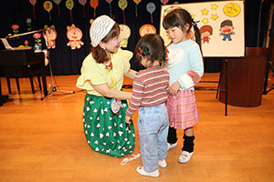 ふれあいコンサート エンゼルキッズクラブ・2歳児クラス