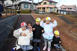 お散歩へでかけました　りす・ぱんだ