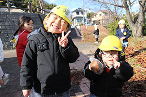 お散歩へでかけました　りす・ぱんだ