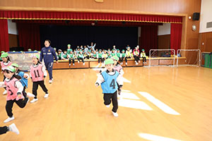 ヴィアティン三重　サッカー教室が開かれました　A・B