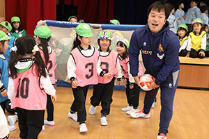 ヴィアティン三重　サッカー教室が開かれました　A・B