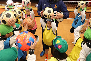 ヴィアティン三重　サッカー教室が開かれました　A・B