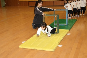 体操教室 　ー跳び箱ー　きりん