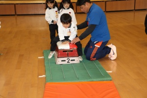 体操教室 　ー跳び箱ー　きりん