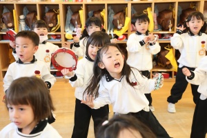 楽器で遊びました🎵　きりん