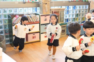 楽器で遊びました🎵　きりん