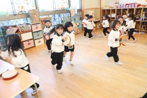 楽器で遊びました🎵　きりん