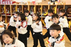 楽器で遊びました🎵　きりん