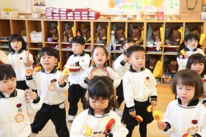 楽器で遊びました🎵　きりん