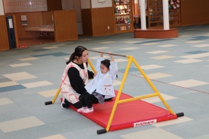 鉄棒頑張っています　こあら