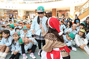 クリスマス会　12月うまれのお誕生会🎁　NO．1