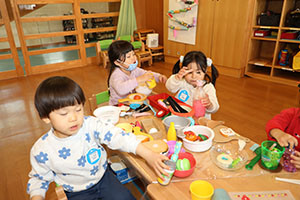 朝の自由遊び　ぺんぎん