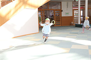 リレー楽しかったね　こあら・ことり・ぱんだ