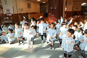 リレー楽しかったね　こあら・ことり・ぱんだ