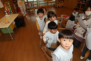 電車ごっこ　ひよこ