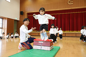体操教室 　ー跳び箱ー　うさぎ