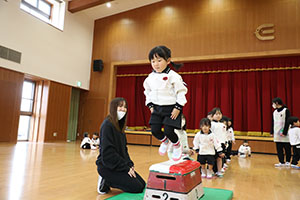 体操教室 　ー跳び箱ー　うさぎ