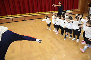 体操教室 　ー跳び箱ー　うさぎ