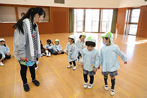 リレーとマスおに　ことり・C