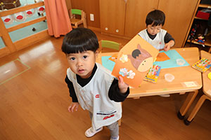 絵馬の制作　ひよこ