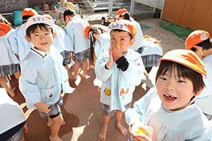 日本の伝統　ー年賀状・足湯ー　E