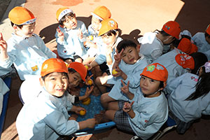 日本の伝統　ー年賀状・足湯ー　E