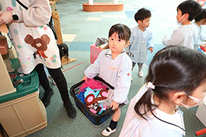 大掃除をしました　すみれ・ばら・たんぽぽ・りす・うさぎ・B・D