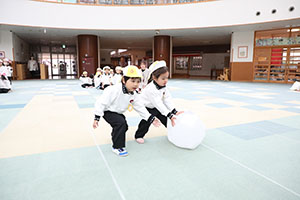 雪だるまころがし　うさぎ・ぱんだ