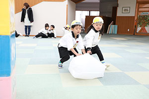 雪だるまころがし　うさぎ・ぱんだ