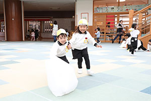 雪だるまころがし　うさぎ・ぱんだ
