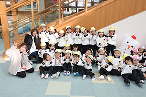 雪だるまころがし　うさぎ・ぱんだ