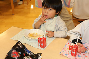 みんなでお給食　あひる・すみれ