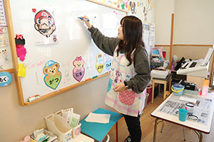 書初めごっこ　すみれ