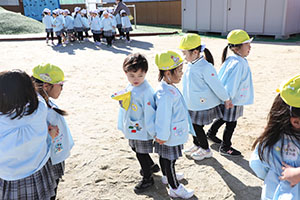 マラソン活動が始まりました　C・ひまわり・たんぽぽ・さくら・ことり・ぱんだ