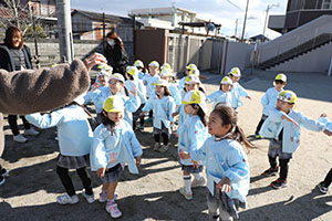 マラソン活動が始まりました　C・ひまわり・たんぽぽ・さくら・ことり・ぱんだ