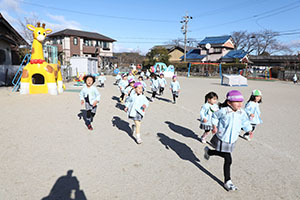 マラソン活動が始まりました　C・ひまわり・たんぽぽ・さくら・ことり・ぱんだ