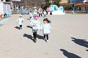 マラソン活動が始まりました　C・ひまわり・たんぽぽ・さくら・ことり・ぱんだ