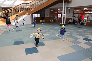 くるくる凧　あひる