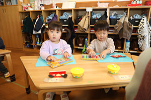 獅子舞の制作　ひよこ