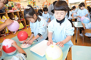 作品展　張り子の制作　Ｅ