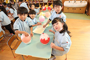 作品展　張り子の制作　Ｅ