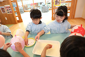 作品展　張り子の制作　Ｅ