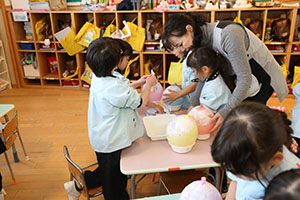 作品展　張り子の制作　Ｅ