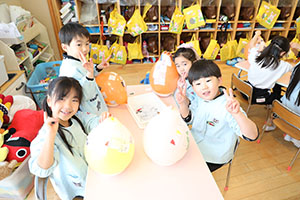 作品展　張り子の制作　Ｄ