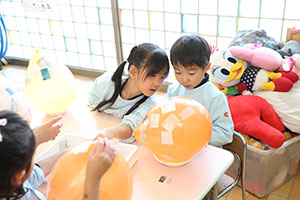 作品展　張り子の制作　Ｄ