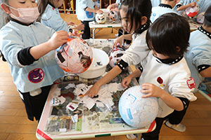 作品展　張り子の制作　Ａ