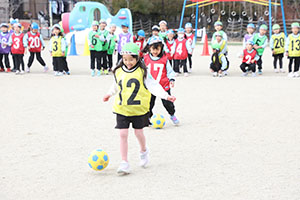 サッカー教室が開かれました　B・D