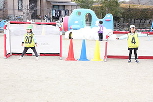 サッカー教室が開かれました　B・D