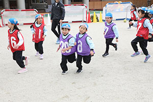 サッカー教室が開かれました　B・D