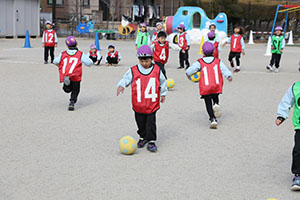 サッカー教室が開かれました　C